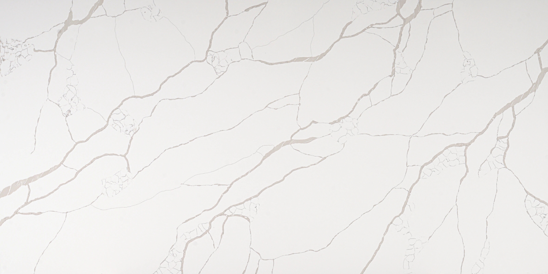 كالاكاتا أبيض HS5402