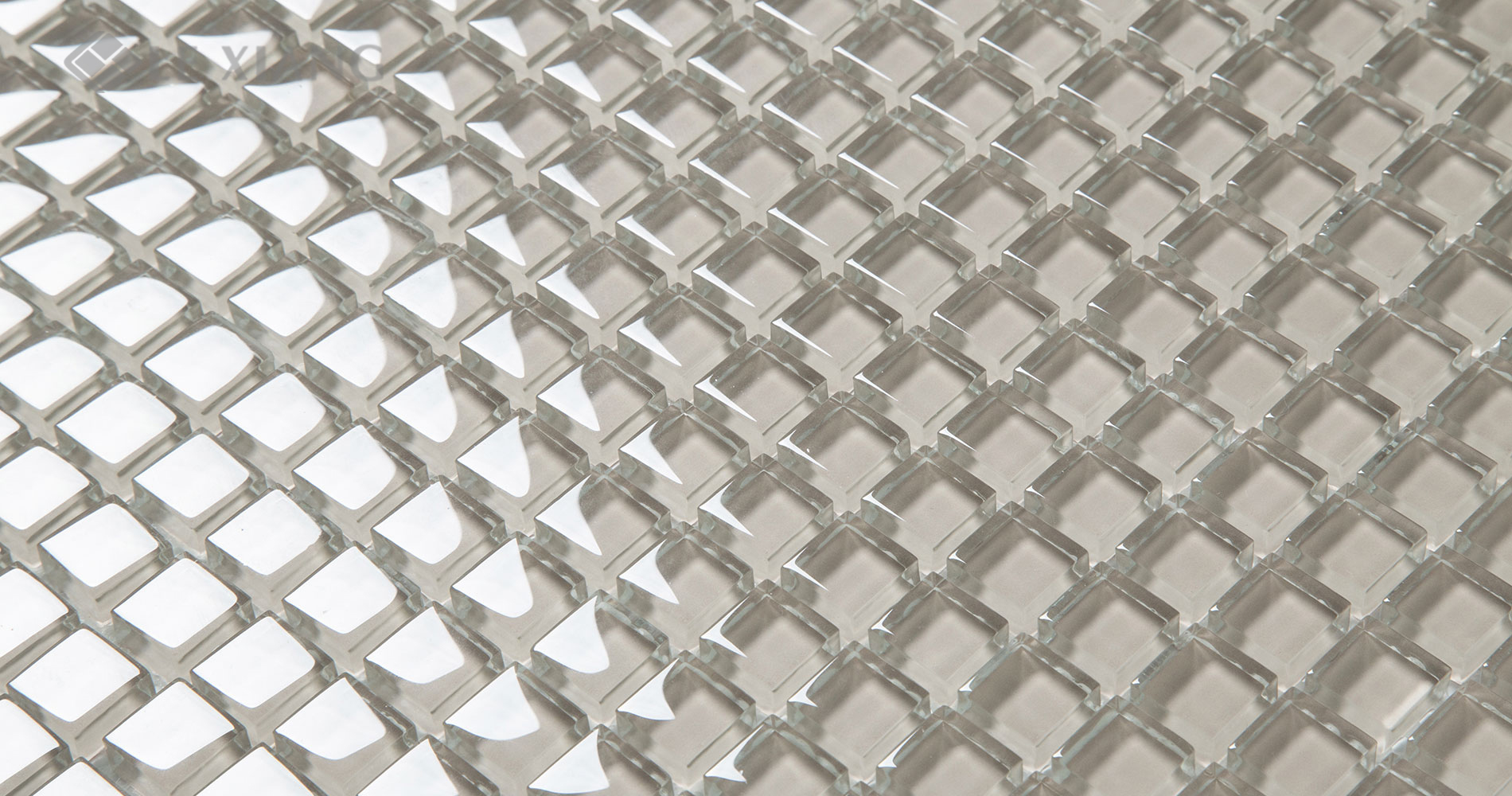 15mm-Kitchen-Backsplash-Tiles-Square-Crystal-Glass- Mosaic-Tile-15