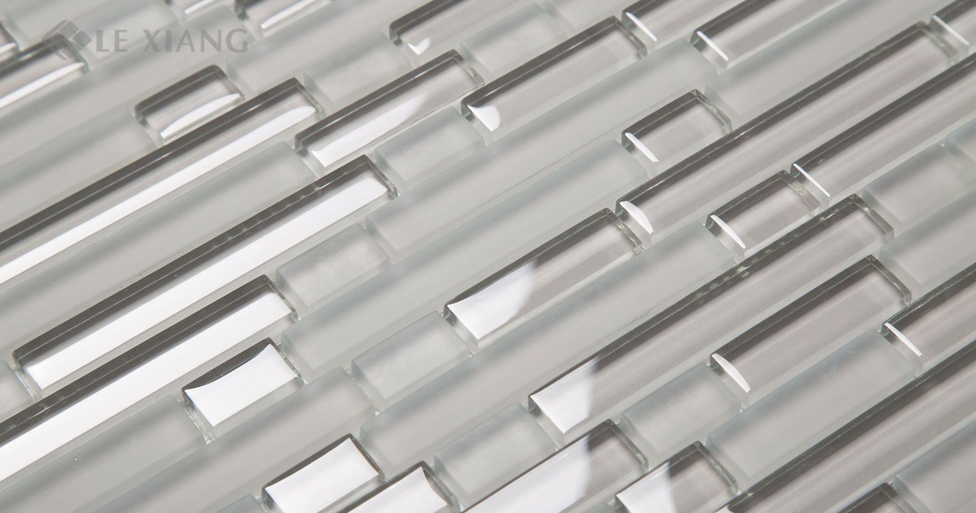 Crystal-Glass-Strip-Mosaics-Tile-Kitchen-Backsplash-Bathroom-Wall-18