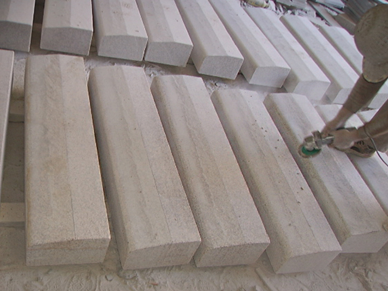 G682 Yellow Honed Finish Granite Kerbstone-1